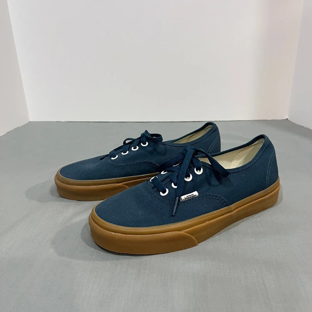 Vans Authentic Sneakers Womens 7 Mens 5.5 Navy Blue Gum Sole Low Top Skate Shoes - Picture 3 of 7